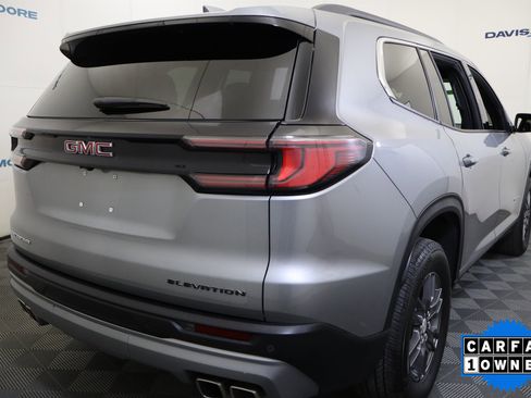 Used 2025 GMC Acadia Elevation image 4