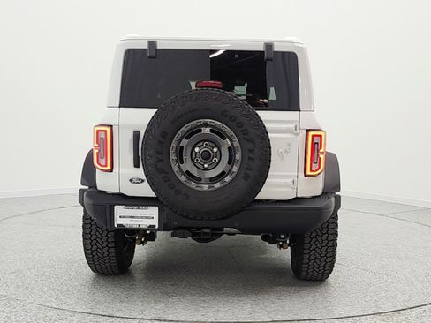 Used 2025 Ford Bronco Badlands image 6