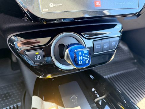 Used 2022 Toyota Prius Prime Limited FWD image 26