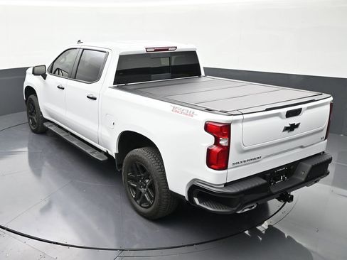 Used 2026 Chevrolet Silverado 1500 LT Trail Boss w/ LT Trail Boss Premium Package AWD/4WD image 14
