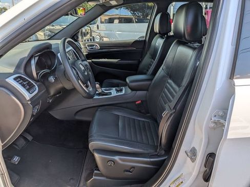 Certified 2018 Jeep Grand Cherokee Limited AWD/4WD image 7
