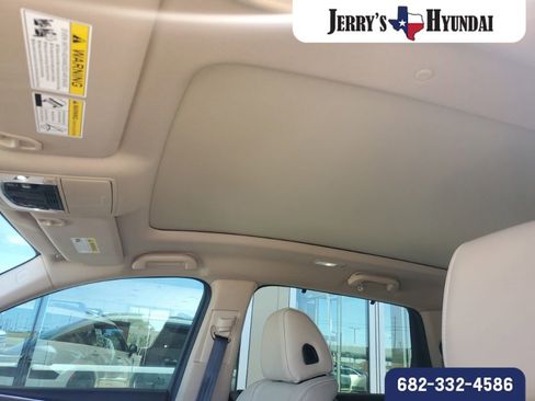 Used 2023 Acura MDX SH-AWD w/ Advance Package image 9