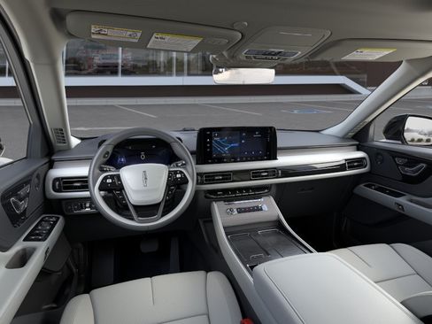 New 2026 Lincoln Aviator Reserve AWD/4WD image 9