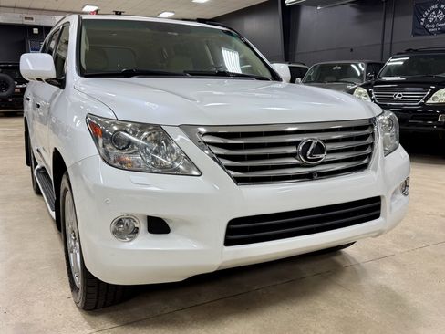 Used 2009 Lexus LX 570 4WD image 4