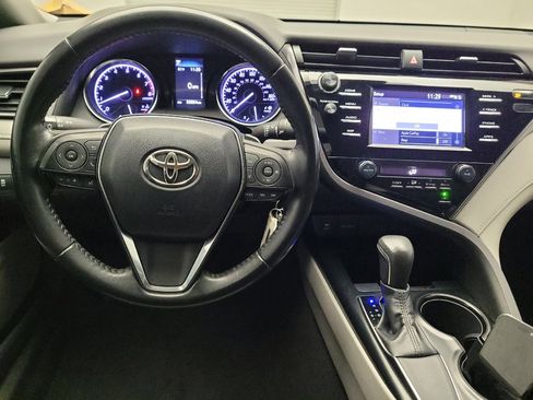 Used 2019 Toyota Camry SE w/ Carpet Mat Package FWD image 22