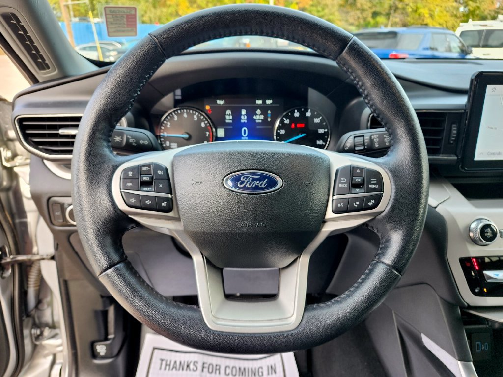 Certified 2023 Ford Explorer XLT w/ Equipment Group 202A AWD/4WD image 29