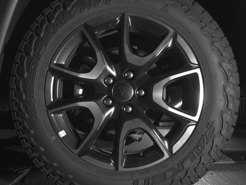 Used 2025 Jeep Compass Trailhawk AWD/4WD image 14