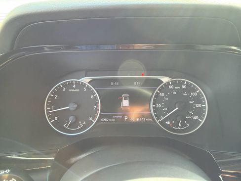 Used 2023 Nissan Pathfinder SL FWD image 6