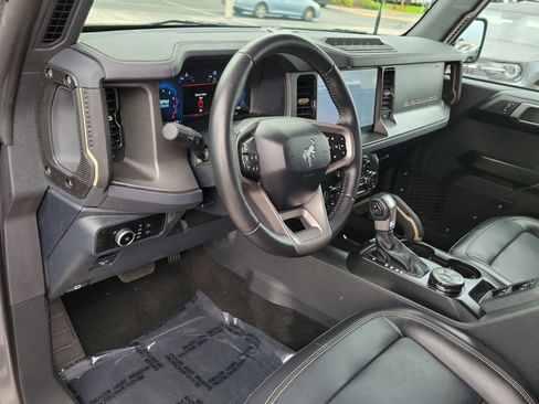 Certified 2025 Ford Bronco Badlands AWD/4WD image 21