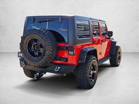 Used 2018 Jeep Wrangler Unlimited Sahara w/ Connectivity Group image 5