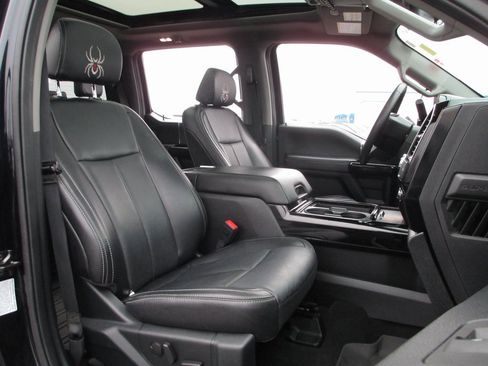 Used 2021 Ford F250 Lariat w/ Lariat Ultimate Package image 22