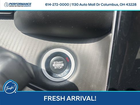 Used 2025 Jeep Grand Cherokee Laredo image 20