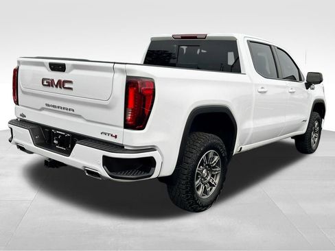Used 2024 GMC Sierra 1500 AT4 w/ AT4 Preferred Package image 8