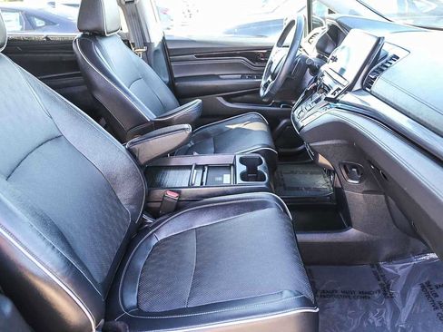 Certified 2023 Honda Odyssey Elite image 16