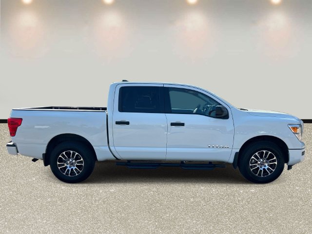 Used 2024 Nissan Titan SV w/ Accessory Utility Package AWD/4WD image 4