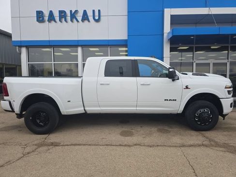 New 2026 RAM 3500 Limited AWD/4WD image 4