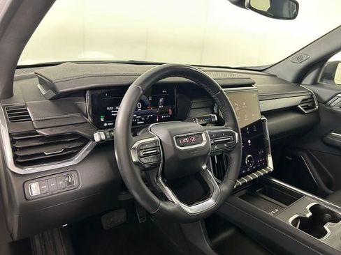 Used 2024 GMC Acadia Elevation w/ LPO, Floor Liner Package AWD/4WD image 13