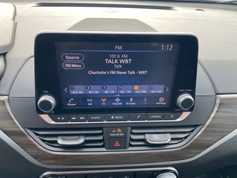 Used 2024 Nissan Altima 2.5 SV FWD image 22