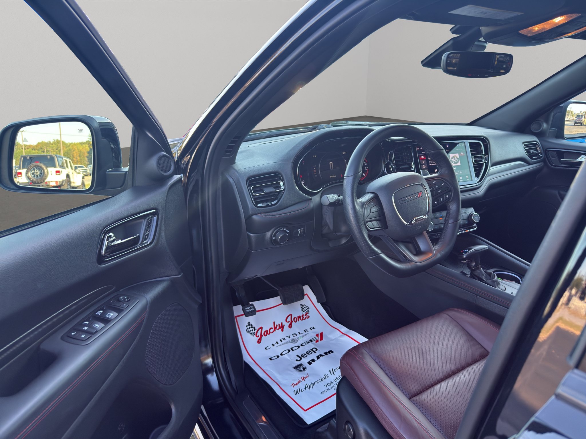 Used 2025 Dodge Durango R/T AWD/4WD image 6