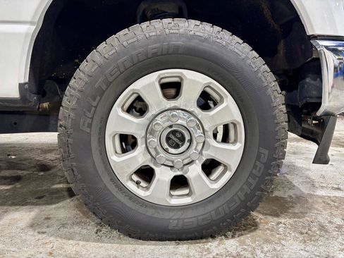 Used 2024 Ford F250 XLT w/ FX4 Off-Road Package AWD/4WD image 40