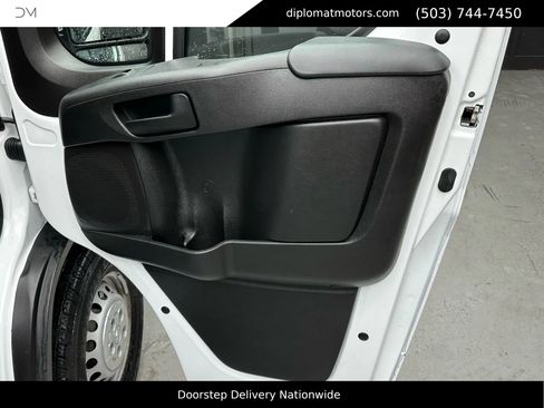 Used 2025 RAM ProMaster 2500 w/ U-Haul Equipment Group image 34