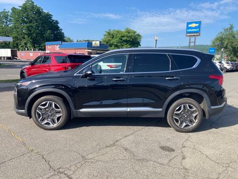Used 2023 Hyundai Santa Fe Limited w/ Cargo Package AWD/4WD image 4