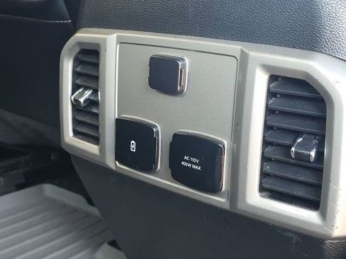 Used 2020 Ford F250 Lariat w/ Lariat Value Package image 18