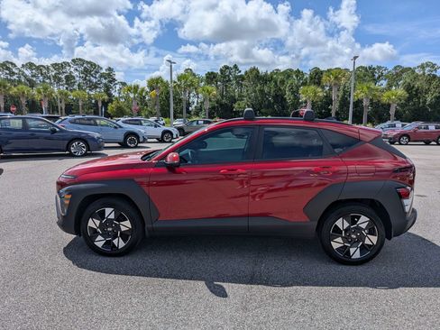 Used 2025 Hyundai Kona SEL FWD image 7