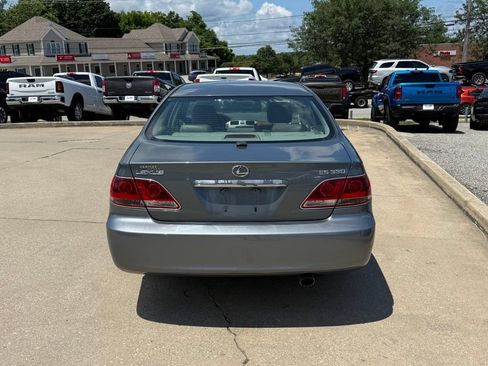 Used 2005 Lexus ES 330 FWD image 7