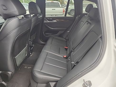 Used 2018 BMW X3 xDrive30i image 11