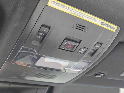 Used 2024 Lexus ES 300h F Sport image 30