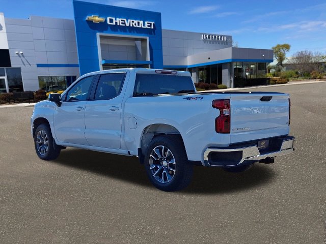 Used 2024 Chevrolet Silverado 1500 LT AWD/4WD image 25