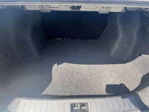 Used 2025 Nissan Versa SV FWD image 30