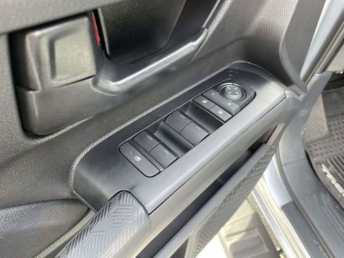 Used 2024 Toyota Tacoma SR5 image 17