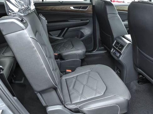 New 2026 Volkswagen Atlas SE image 38