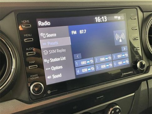 Used 2020 Toyota Tacoma TRD Off-Road w/ Technology Package image 7