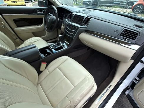 Used 2014 Lincoln MKS AWD w/ Equipment Group 101A image 27