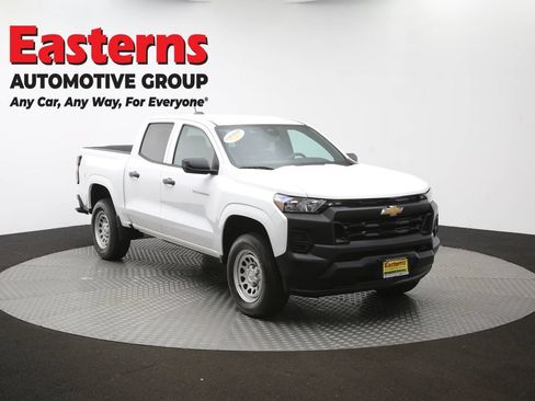 Used 2023 Chevrolet Colorado W/T RWD image 47
