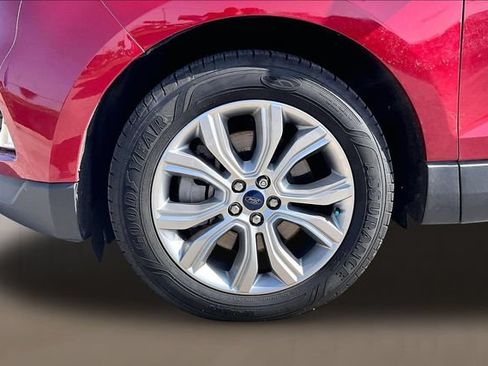 Used 2022 Ford Edge Titanium AWD/4WD image 6