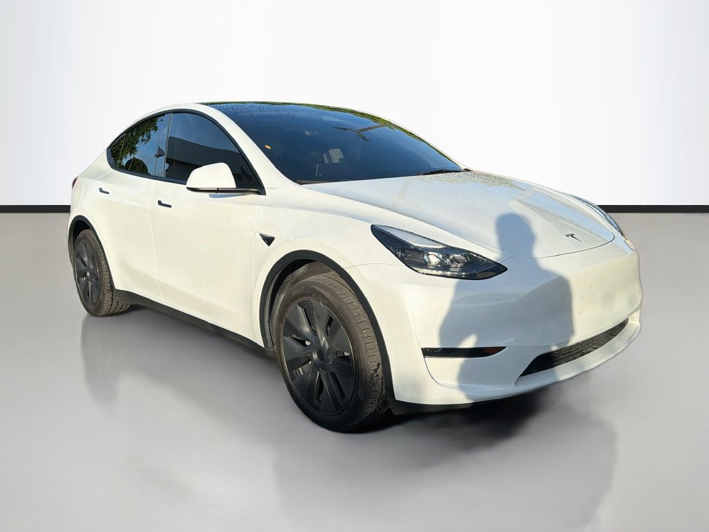 Used 2025 Tesla Model Y Long Range RWD image 1