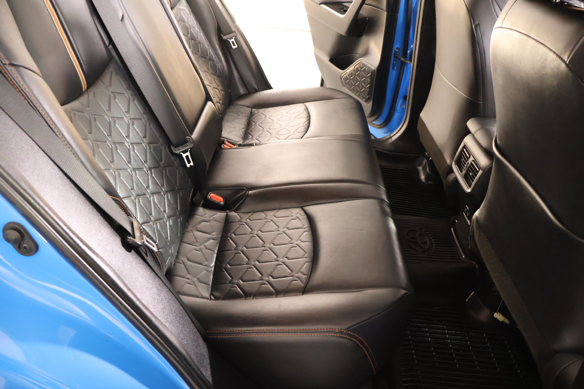 Used 2019 Toyota RAV4 Adventure w/ Advanced Technology Package AWD/4WD image 15