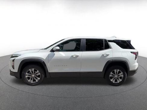 Used 2025 Chevrolet Equinox LT FWD image 7
