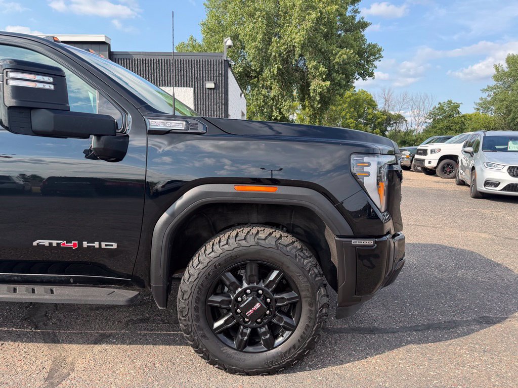 Used 2024 GMC Sierra 2500 AT4 w/ AT4 Premium Plus Package AWD/4WD image 2
