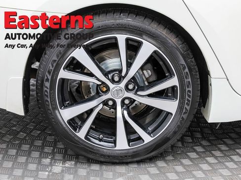 Used 2017 Nissan Maxima Platinum image 30