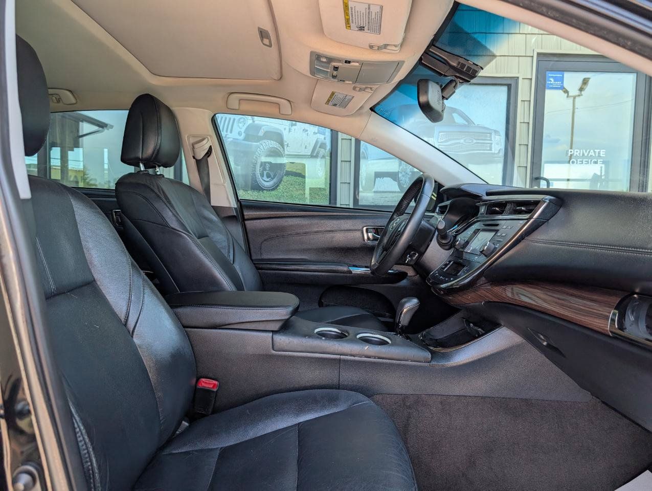 Used 2014 Toyota Avalon XLE Touring FWD image 22