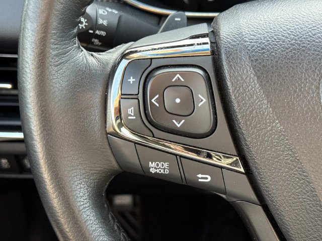 Used 2016 Toyota Avalon XLE Premium FWD image 25
