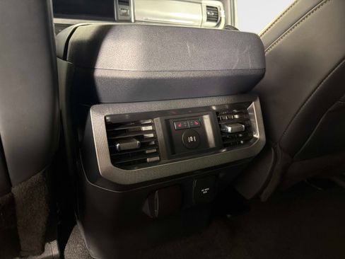 Used 2024 Ford F250 Platinum AWD/4WD image 34
