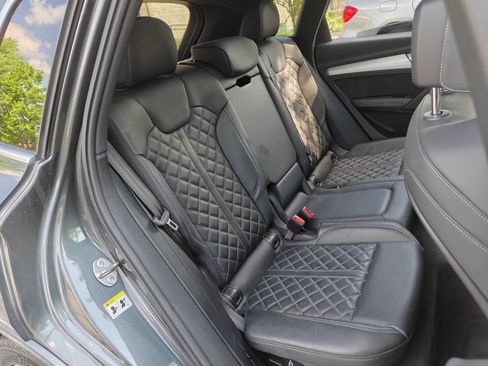 Used 2019 Audi SQ5 Prestige w/ Prestige Package AWD/4WD image 22