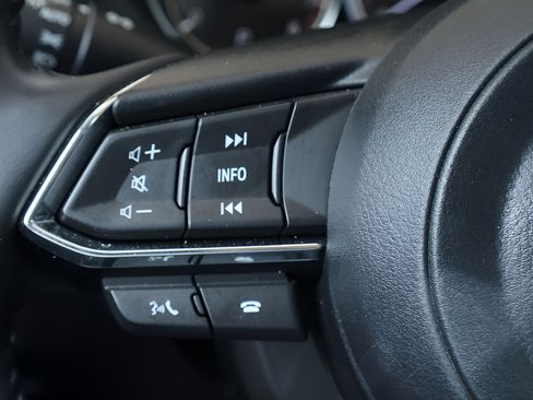Used 2021 Nissan Rogue SV AWD/4WD image 28