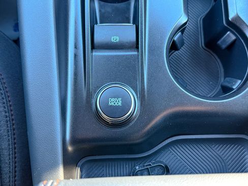 Used 2025 Ford Explorer Active image 38